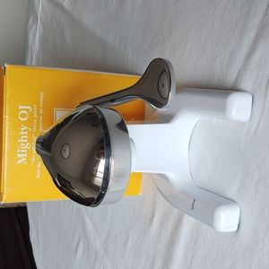 Mighty OJ citrus juicer